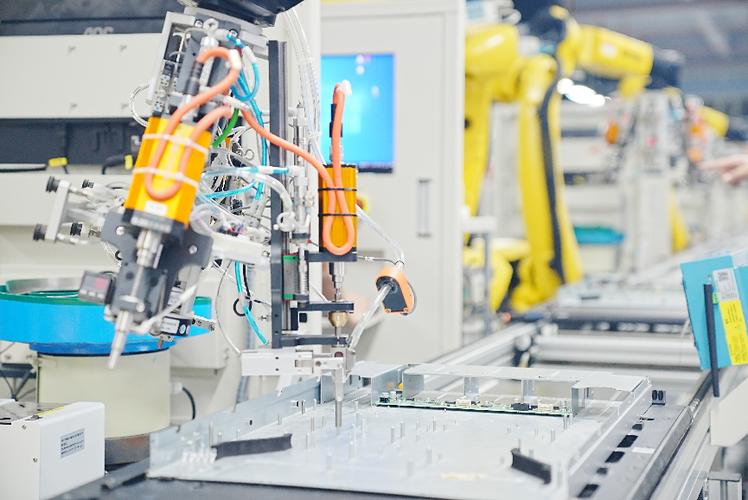 锐捷网络数字化智能工厂实探:智能制造,5g互联,绿色低碳深度融合